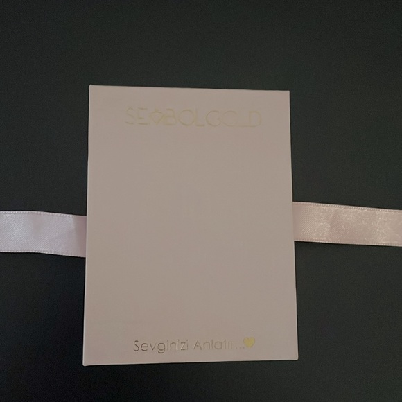 Dainty 14k Solid Rose Gold Chain Angel Hand Bracelet - Picture 5 of 5